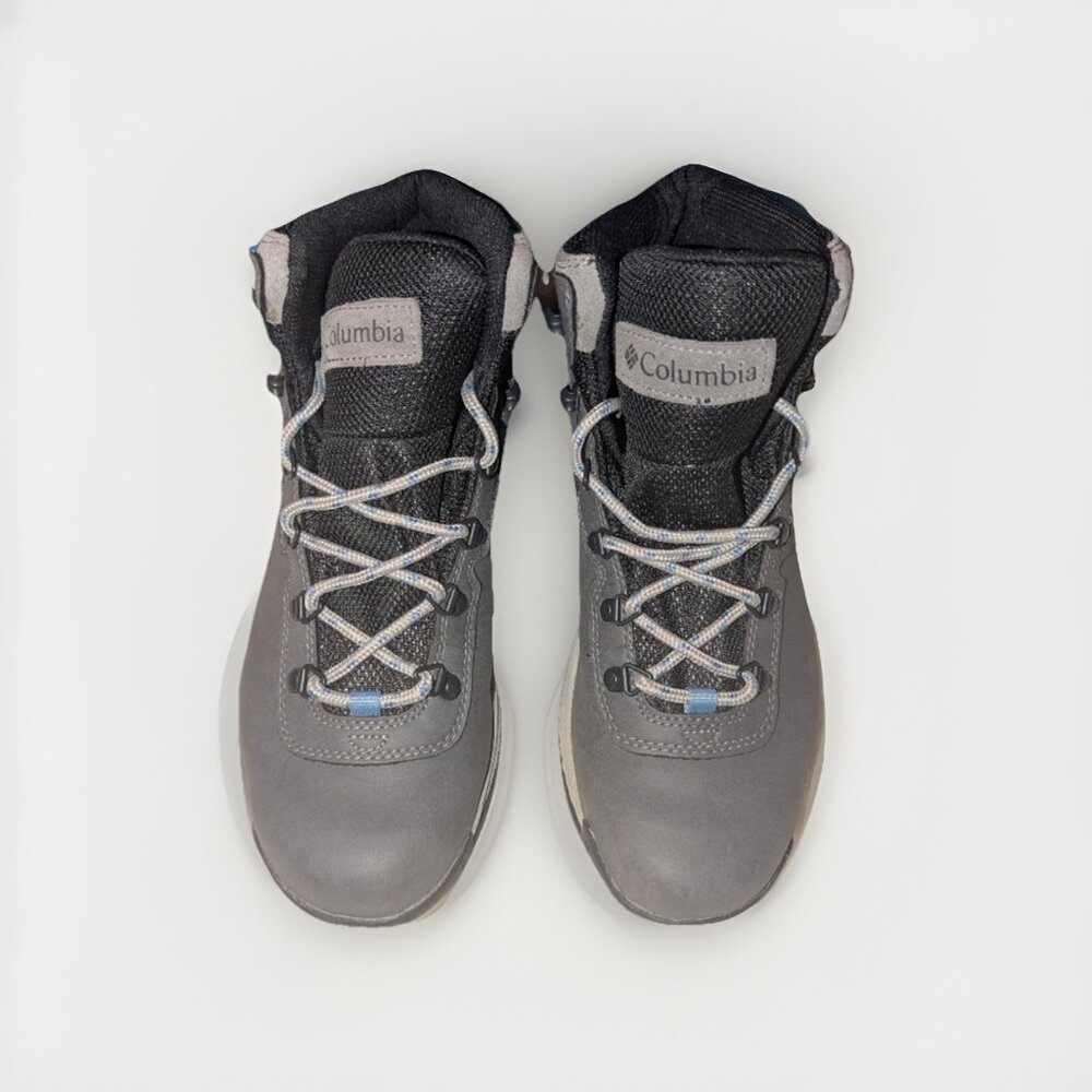 Columbia Women’s Newton Ridge Waterproof Boot, Size 8.5W, Farm Hiking
